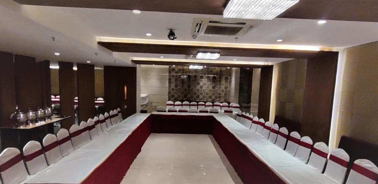 Grand Mookambika Ξενοδοχείο Νάβι Μουμπάι Εξωτερικό φωτογραφία
